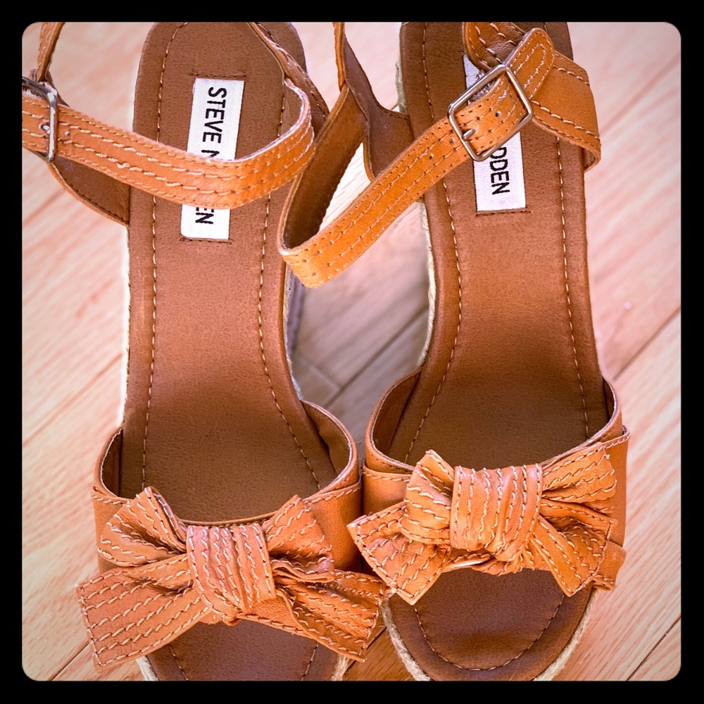BRAND NEW!! Steve Madden wedges